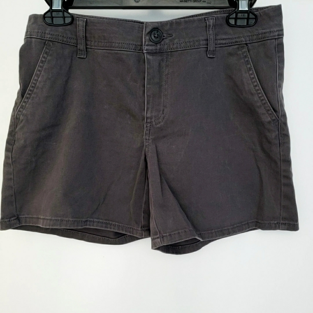 Maurices Women's gray shorts Size 2
